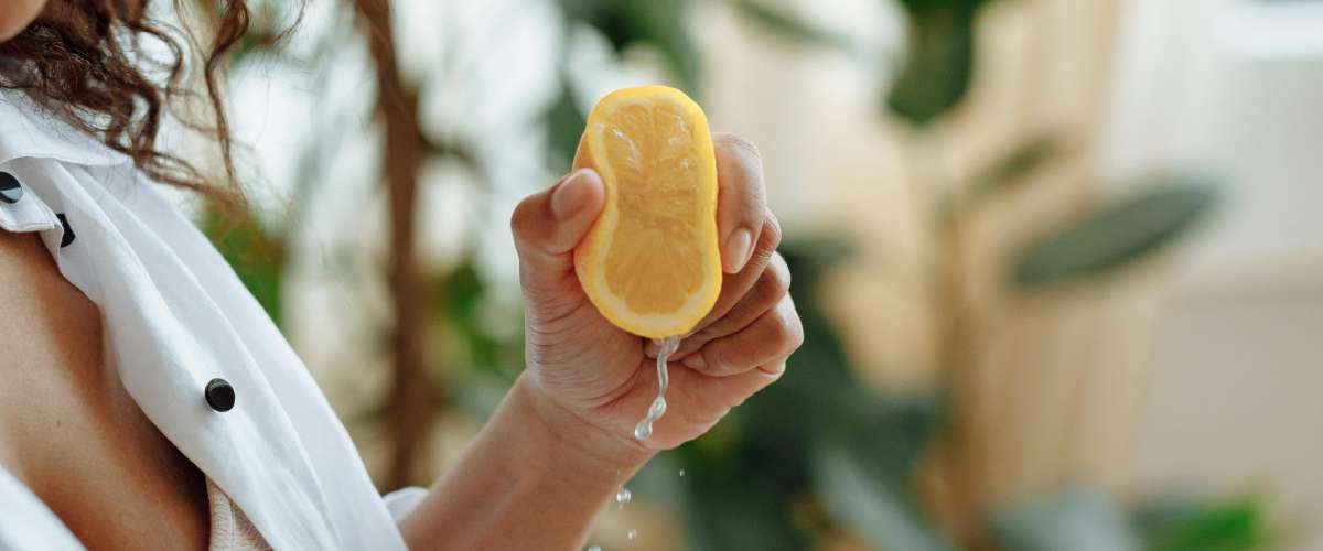 Soigner un aphte avec du citron