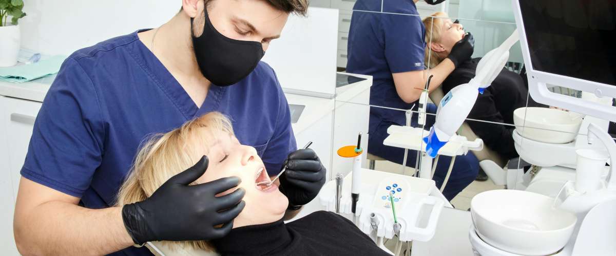 Soins chez un dentiste